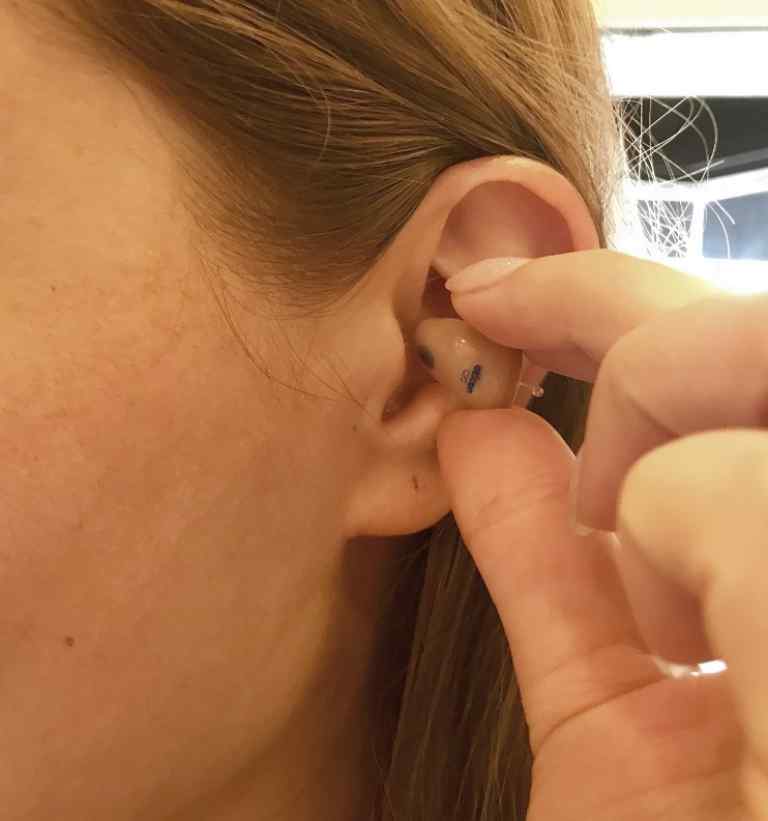 Inserting Canal Hearing Aid